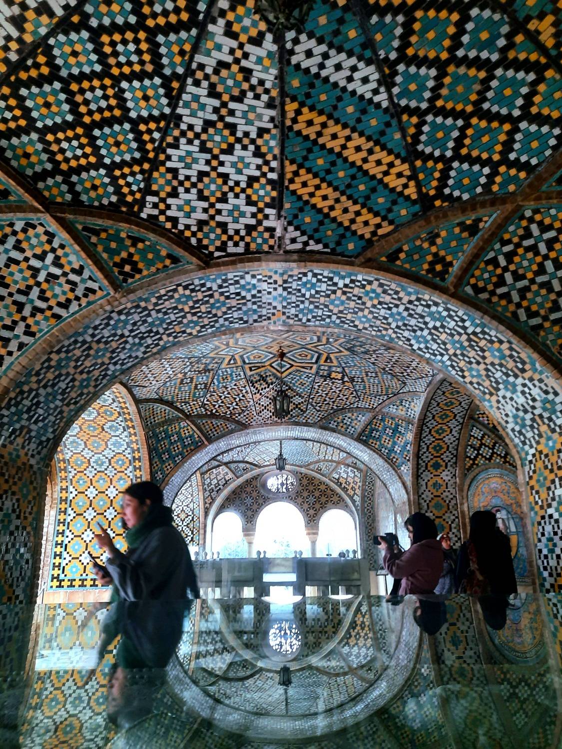 Kakh Golestan