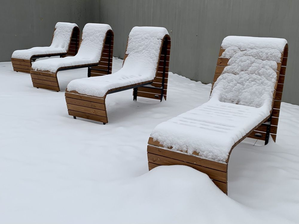 на зимнем пляже