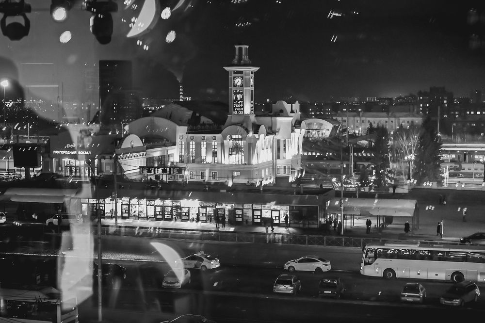 Вечерний город