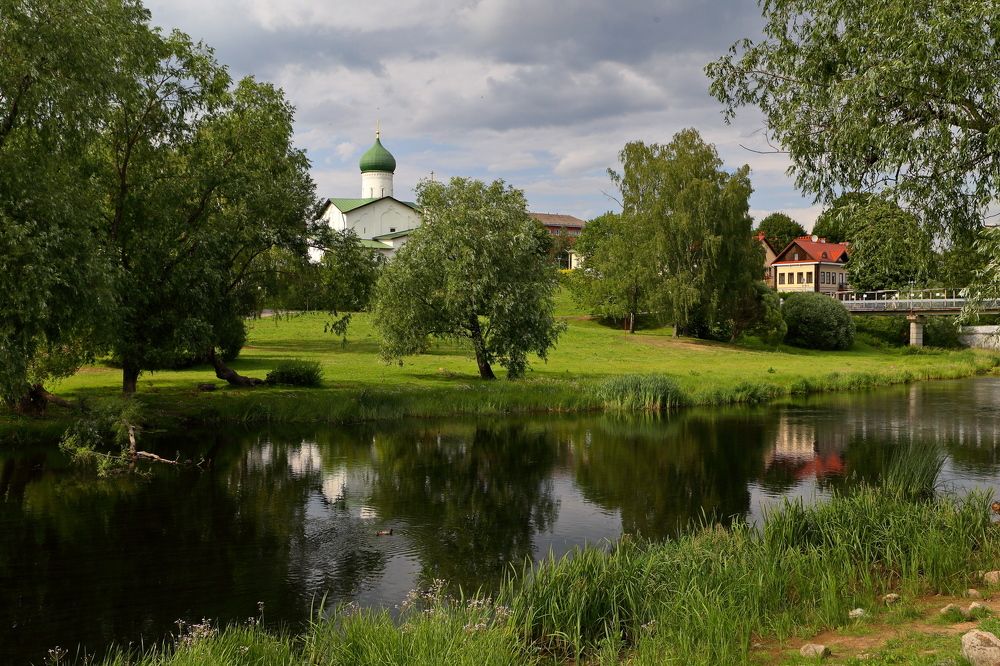 Фотография автора Александр Челмодеев