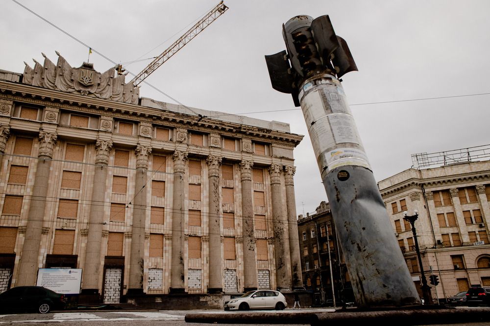 A russian rocket on the main squaire of Kharkiv