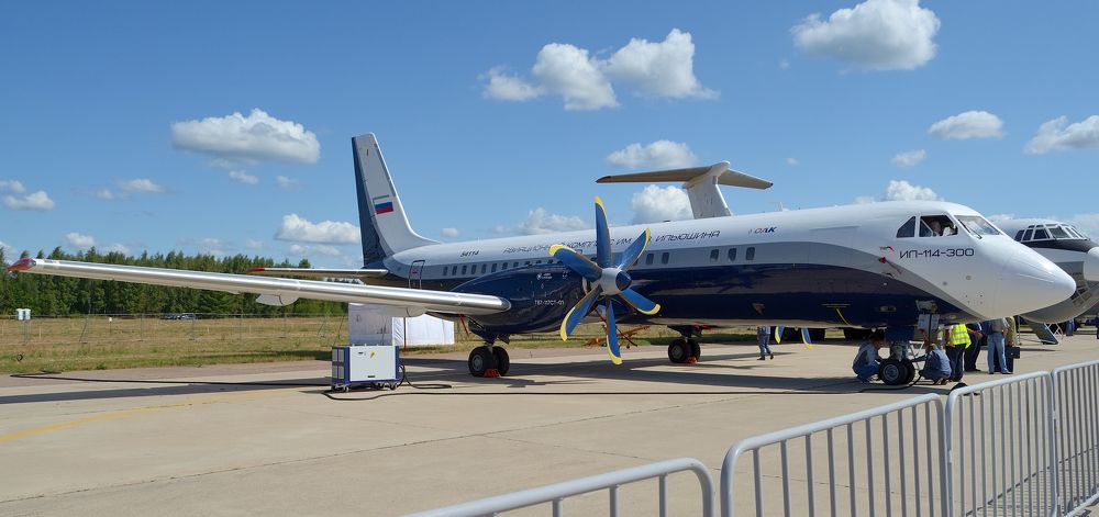 Знаменитый ИЛ-114.
