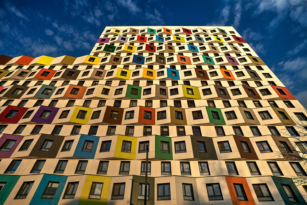 Разноцветный домик