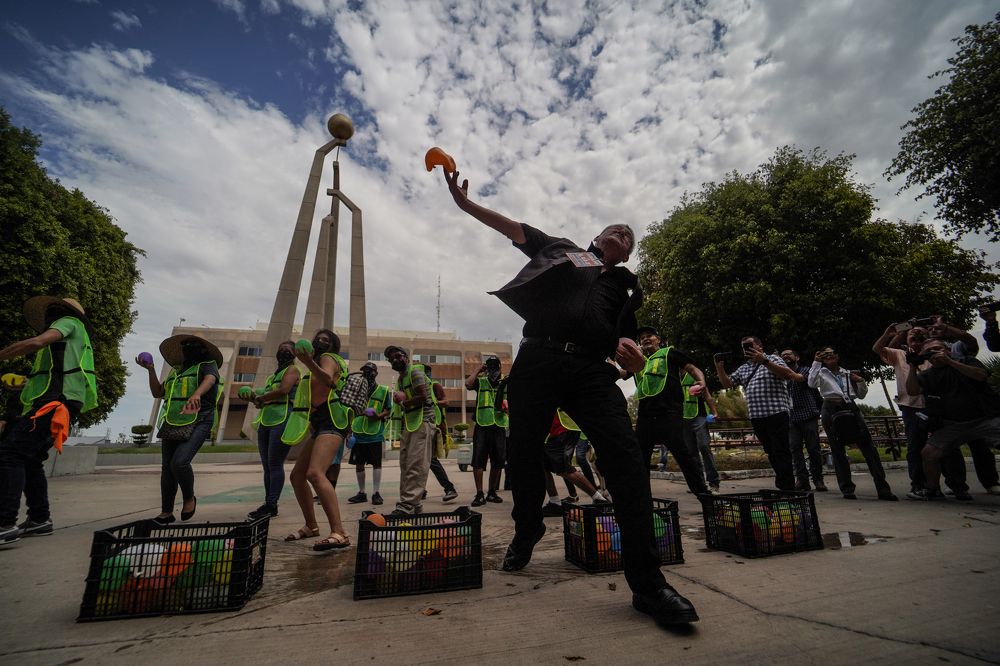 Photograph by VICTOR MEDINA