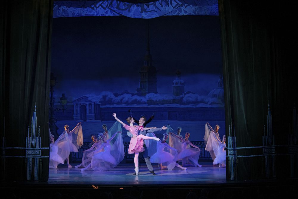 Еще мгновение на сцене