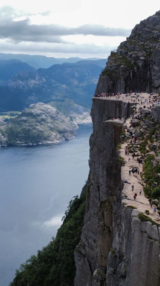 Photograph by Hanna Sauchuk