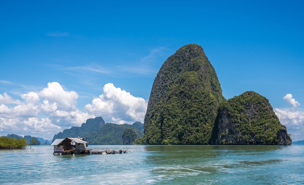 В Андаманском море.