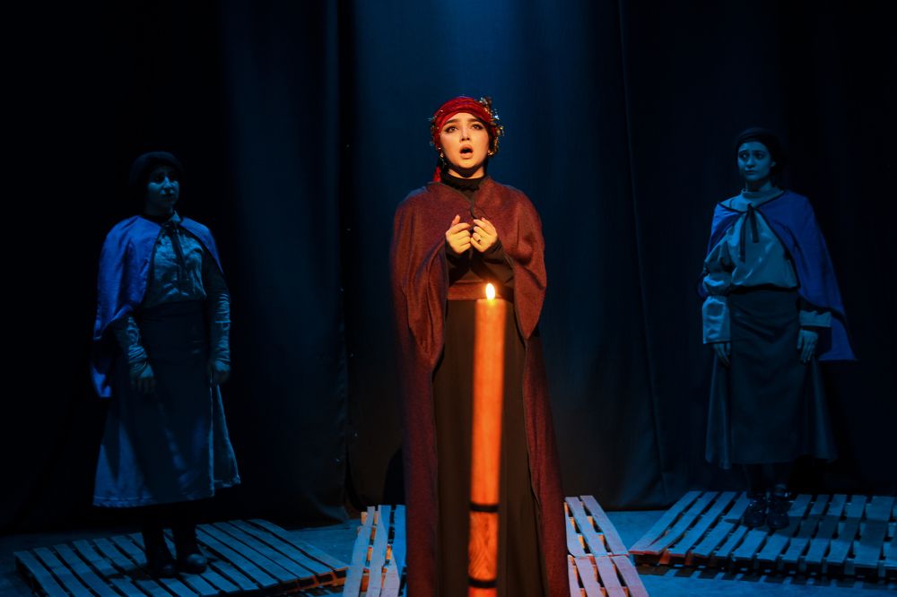 Photograph by Bavehie Farbod