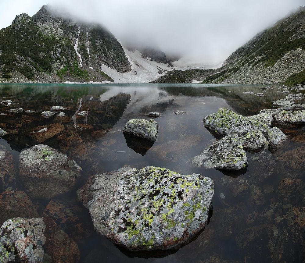 Холодное озеро