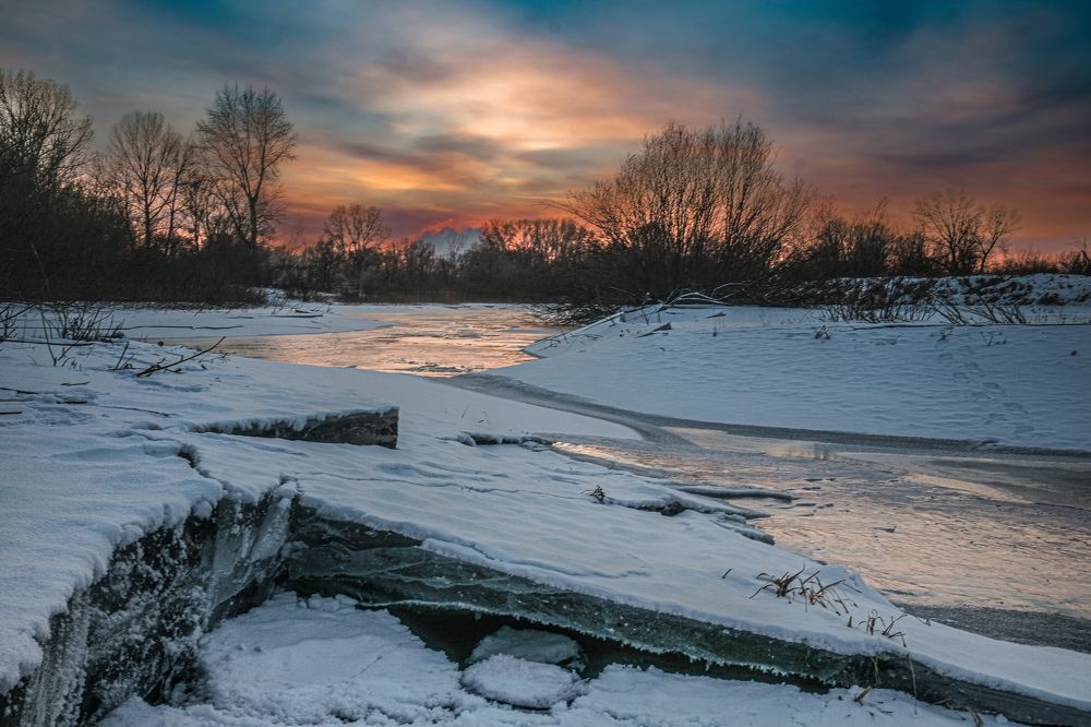 Photograph by Kostantin Belonogov