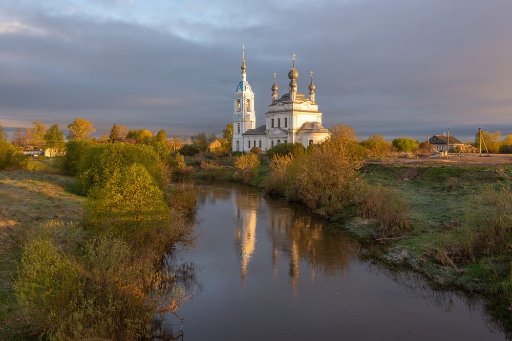 Photograph by Vladimir Bragilevsky