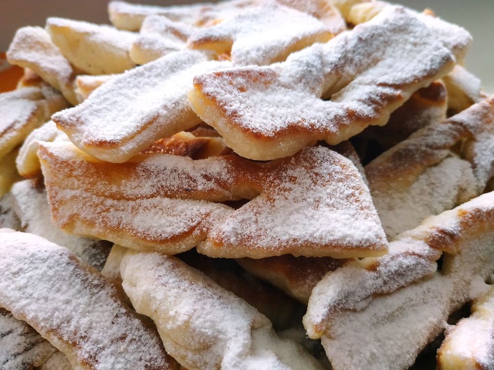 Под пудрой / Under the powder