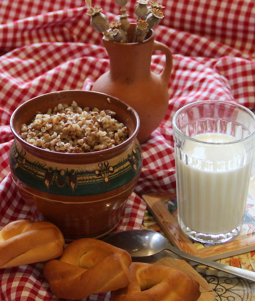 Каша с молоком!