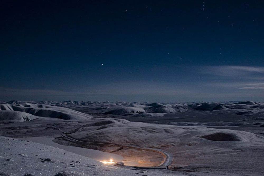 Пейзаж при лунном свете.