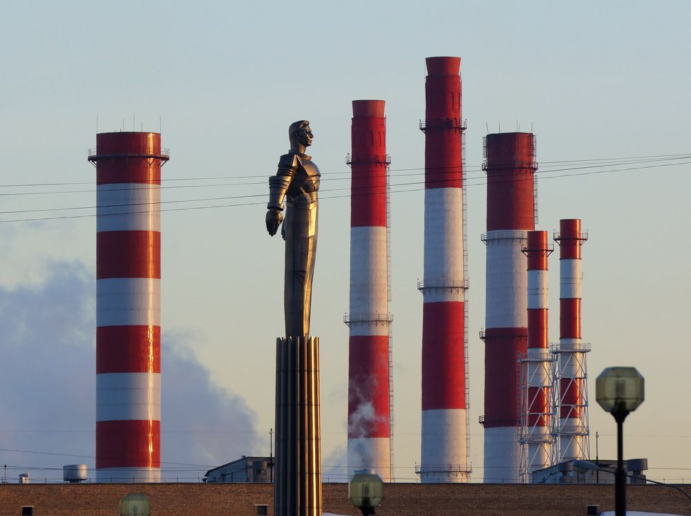 Гагарин и трубы