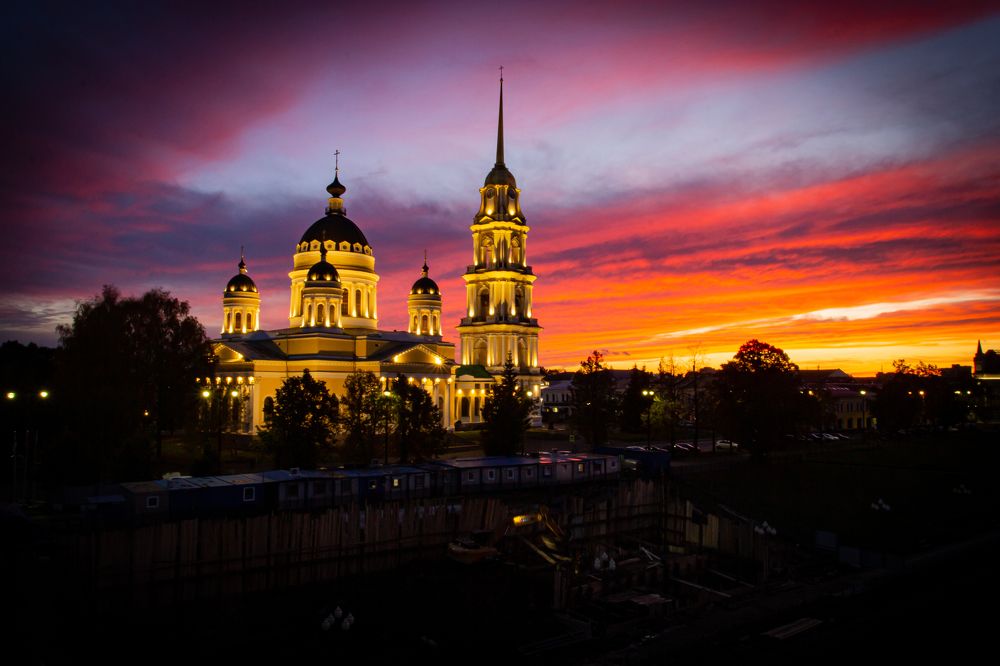 Photograph by Anton Hantov