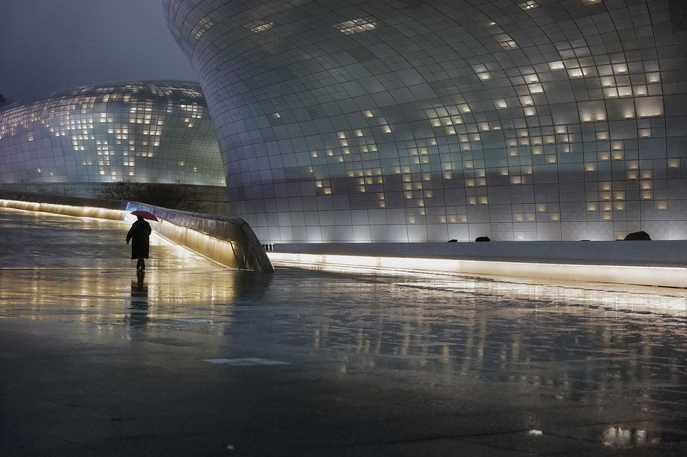 Photograph by JAEJOON HA