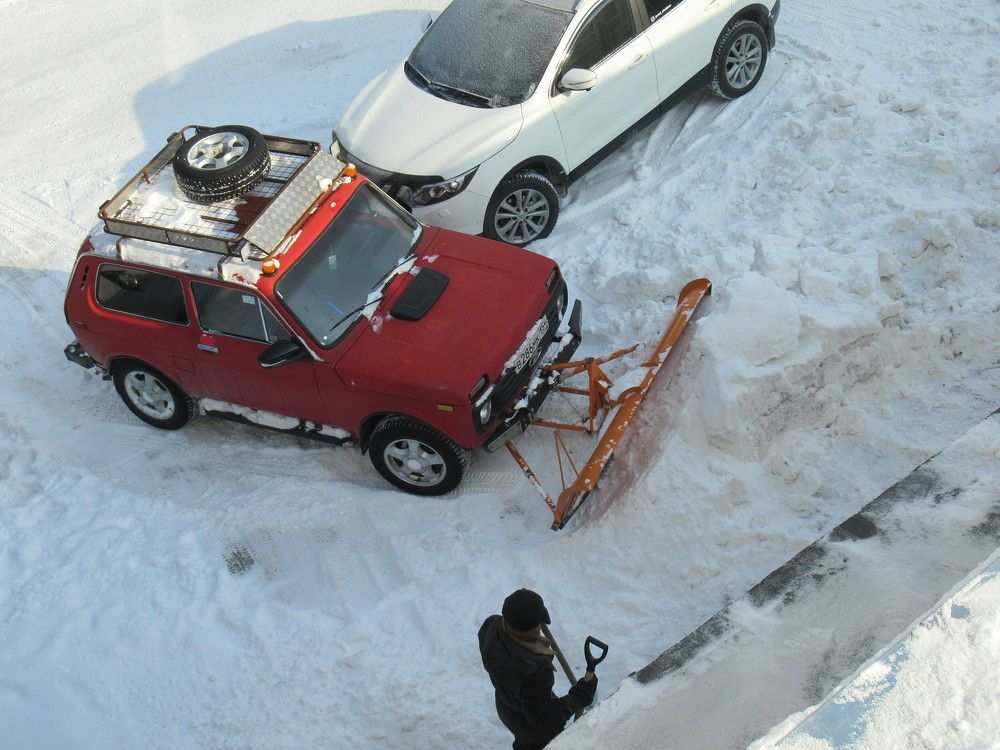 Уборка снега