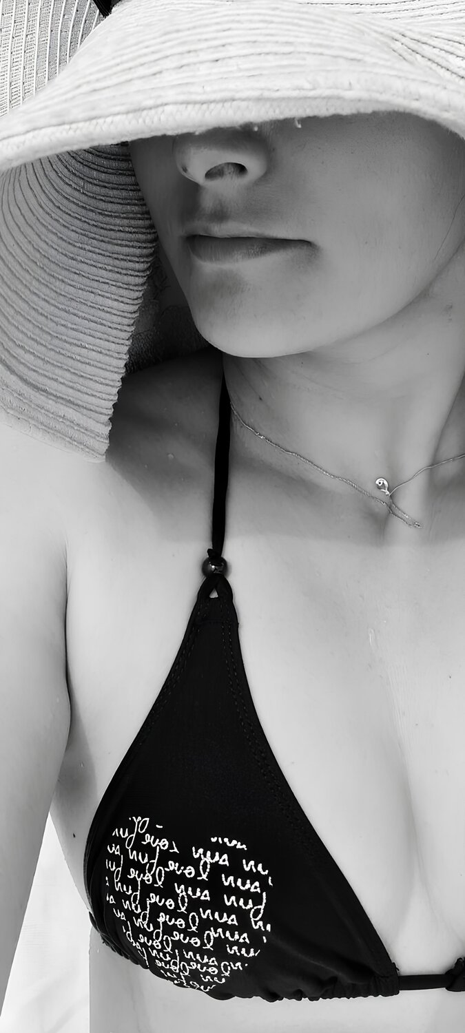 Photo #10467249