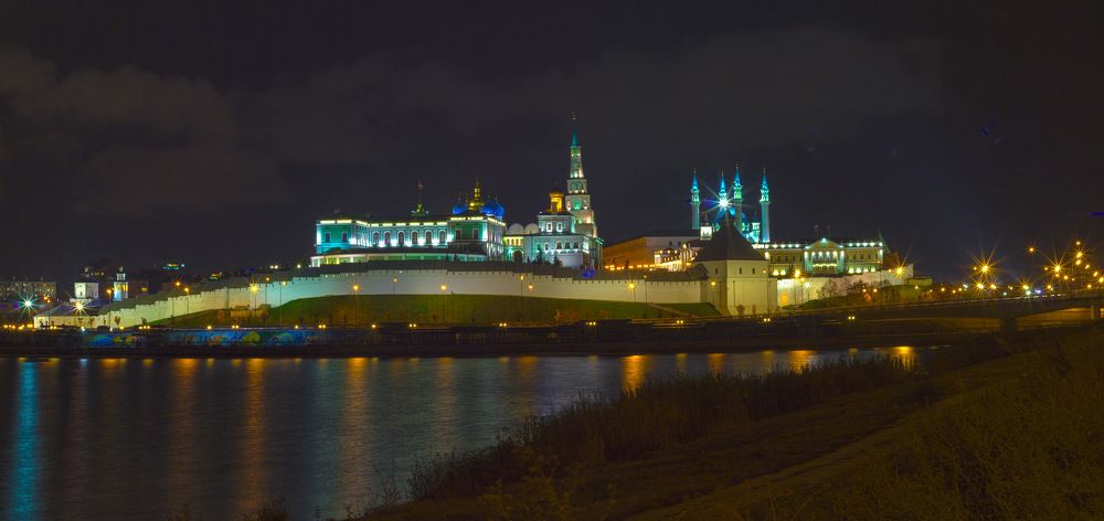 Photograph by Anton Hantov