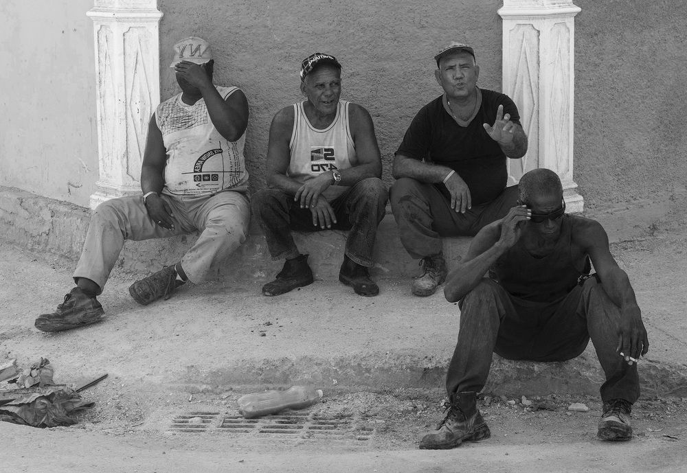 Photograph by Roberto Brsakoski