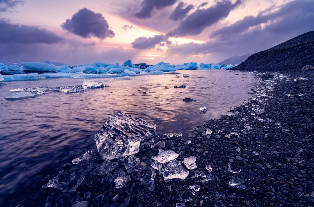 Magenta sunset at glacier lagoon