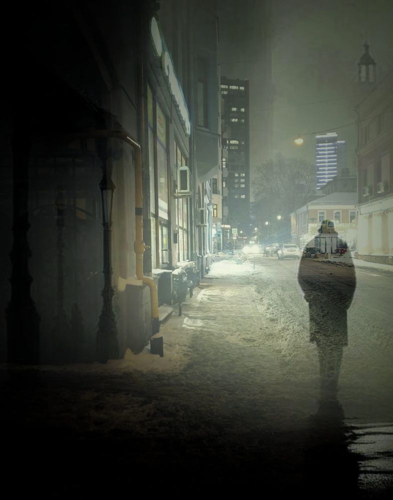 По ночному городу...