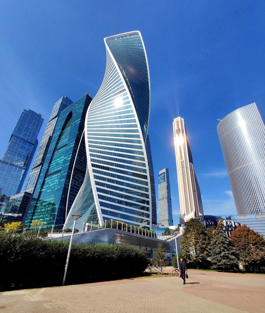 Башня ЭВОЛЮЦИЯ