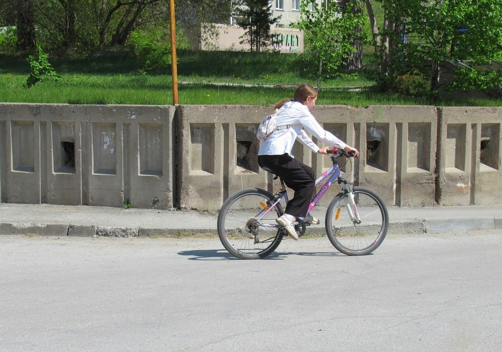 На велосипеде