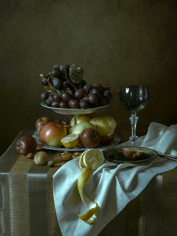 Натюрморт с фруктами