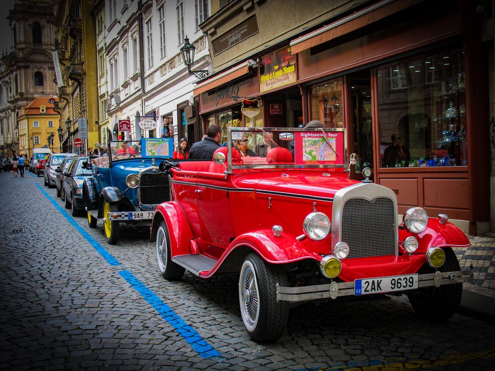 Photograph by Anton Hantov