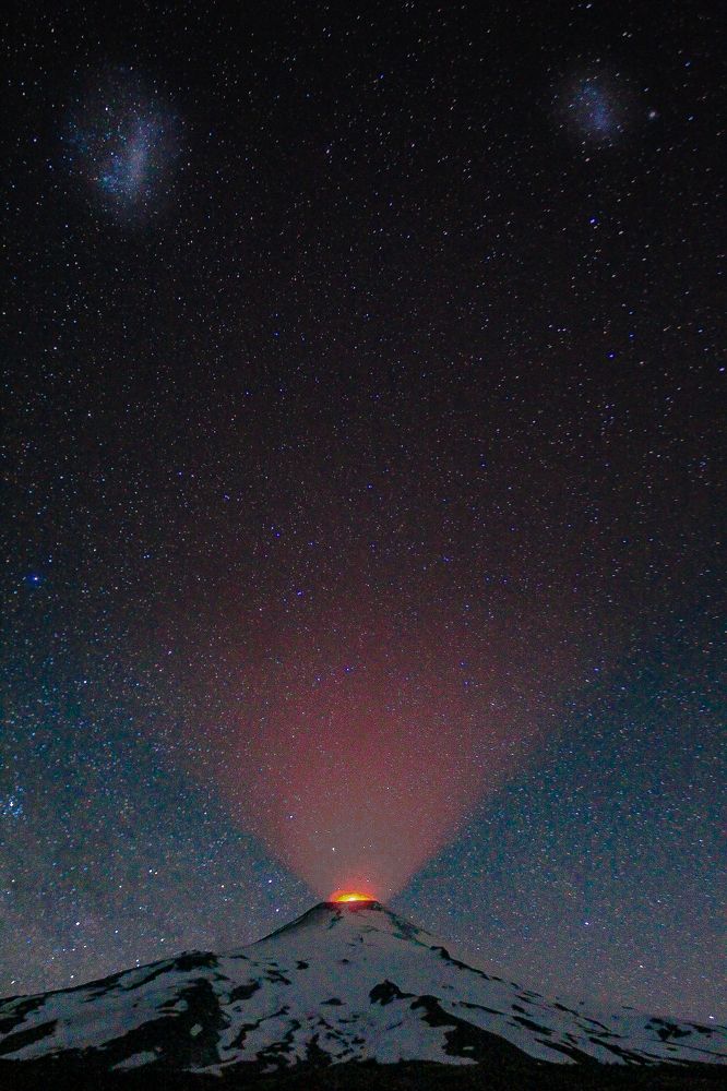 "The Villarrica volcano and the Magellanic clouds"