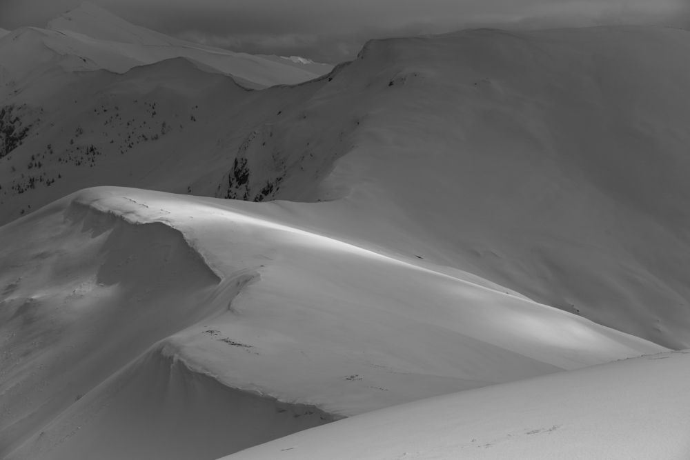 The white mantle of the Black Mountain