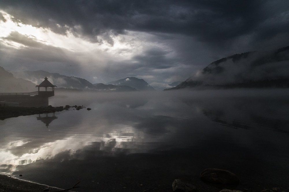 Фантастический рассвет на Телецком озере