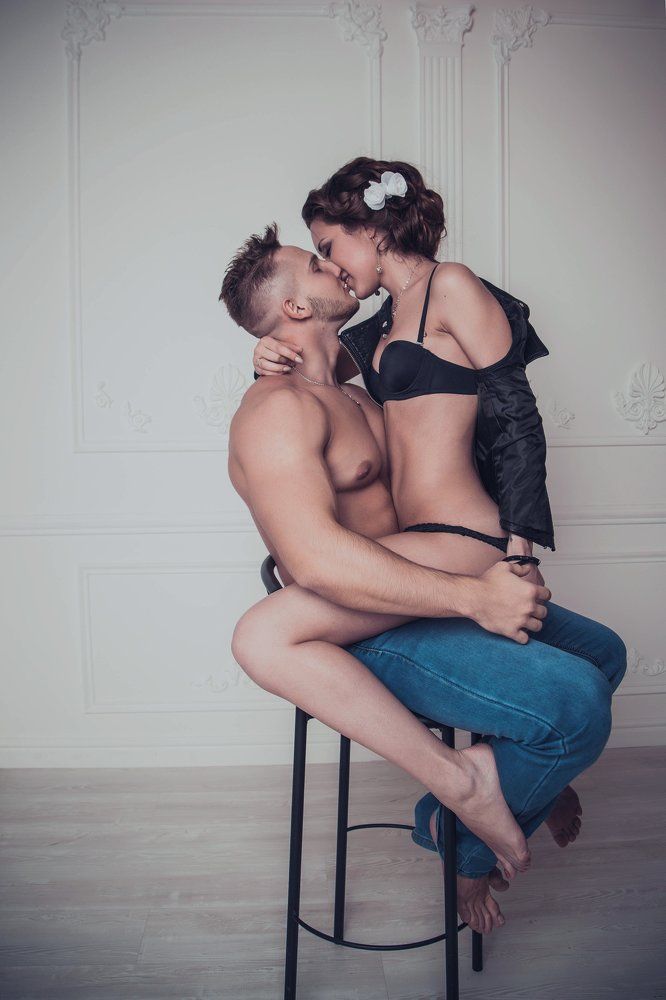 Чтобы перед сном не забивать голову глупыми мыслями, нужно засыпать вдвоём