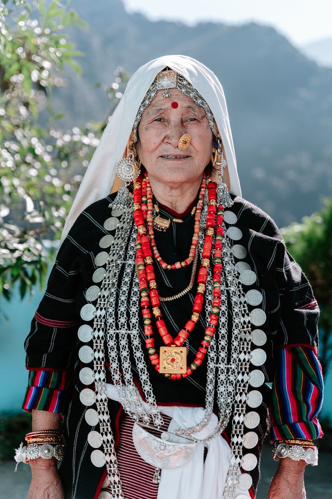Rung Women in their Traditional Attire