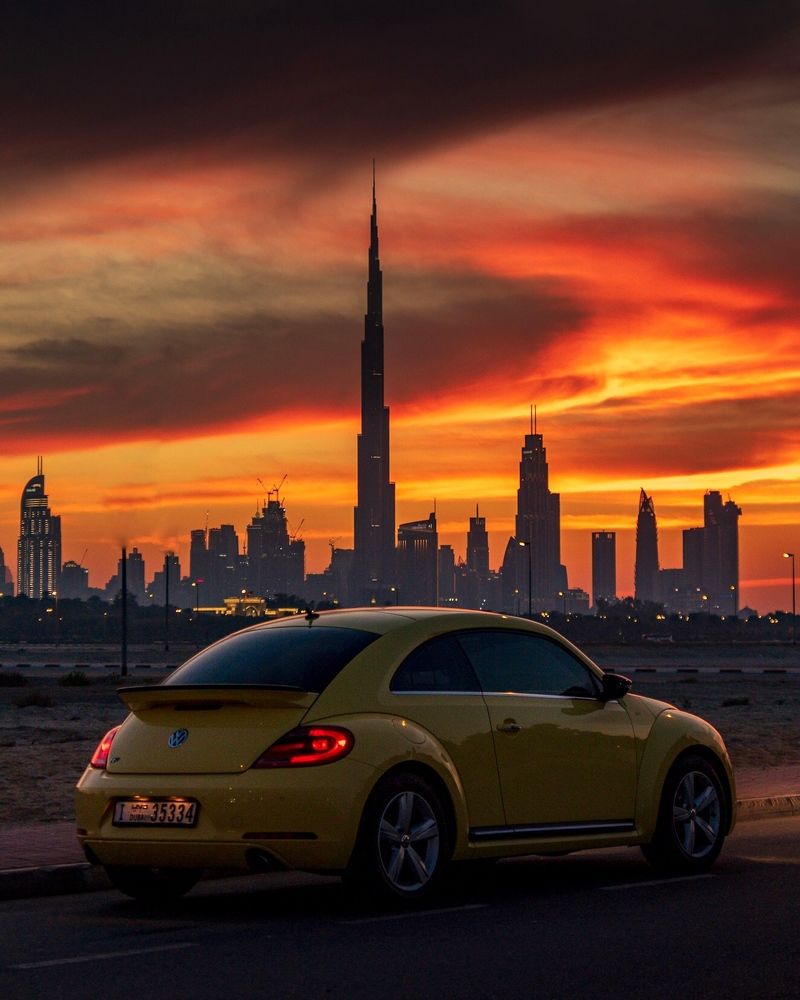Feeling Gold in Dubai with my Beetle