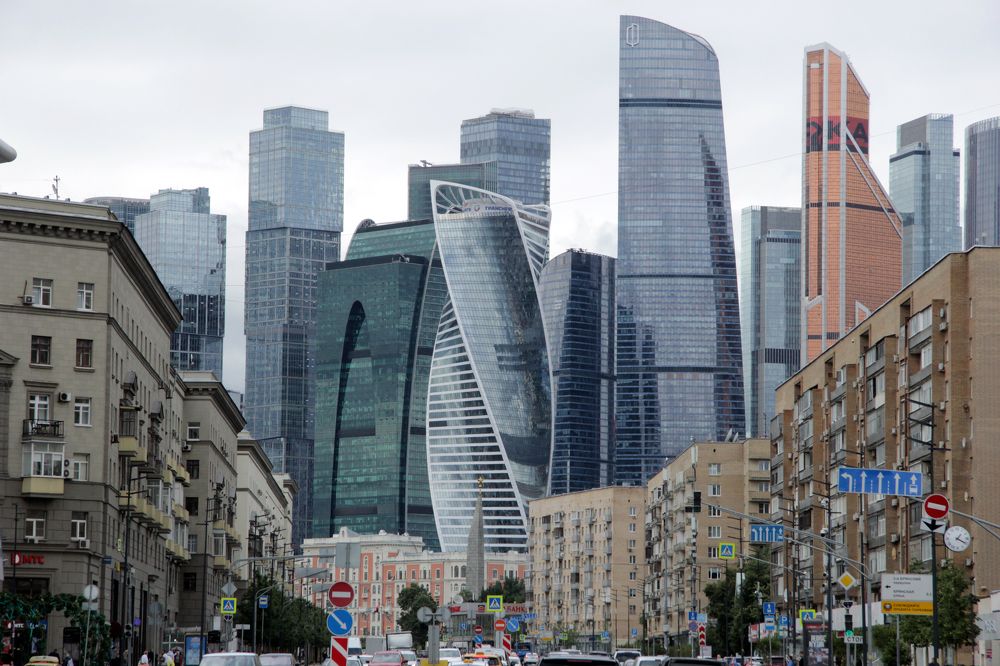 XXI век наступает.