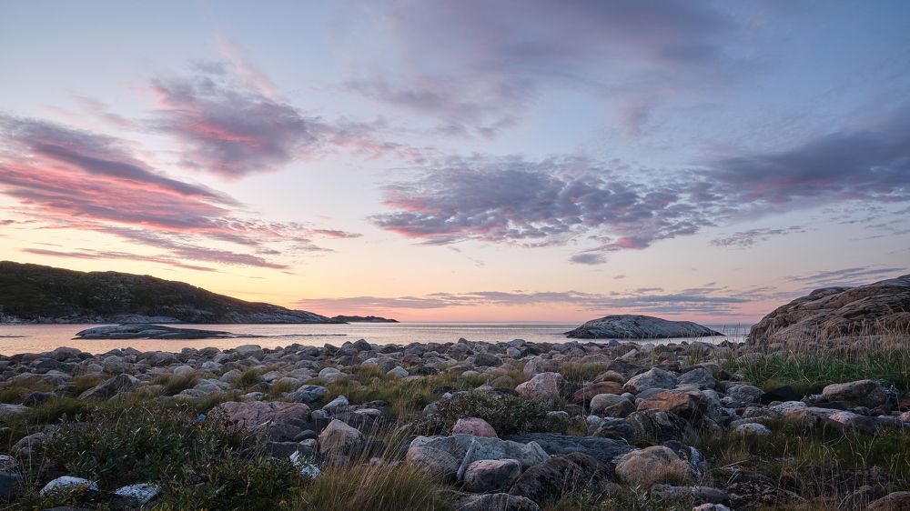 Вечернее небо над морем