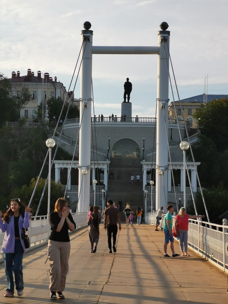 Оренбург. Мост через реку Урал.