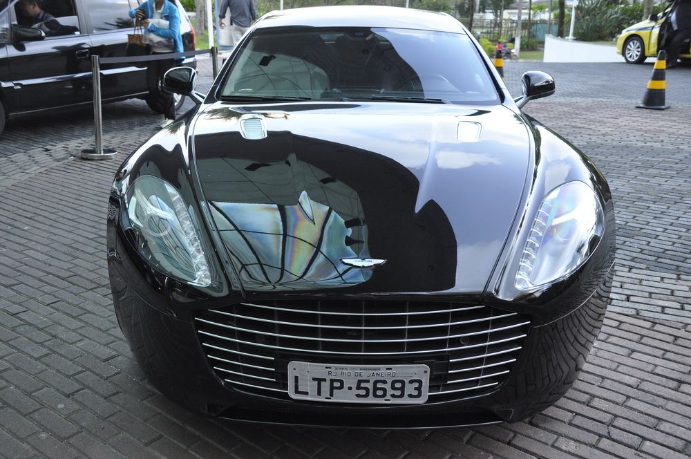 Глаза в глаза