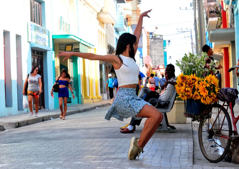 Puntas sobre adoquines /2024