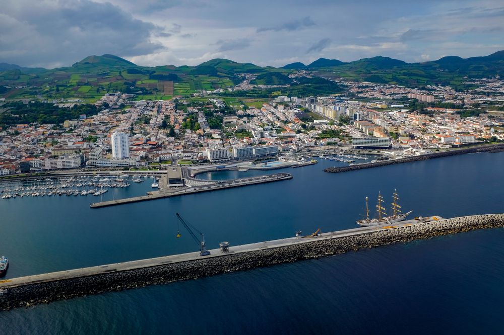 Photograph by Alona Povolotsky