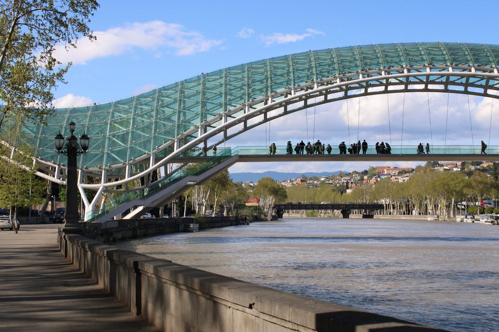 Мост Мира в Тбилиси