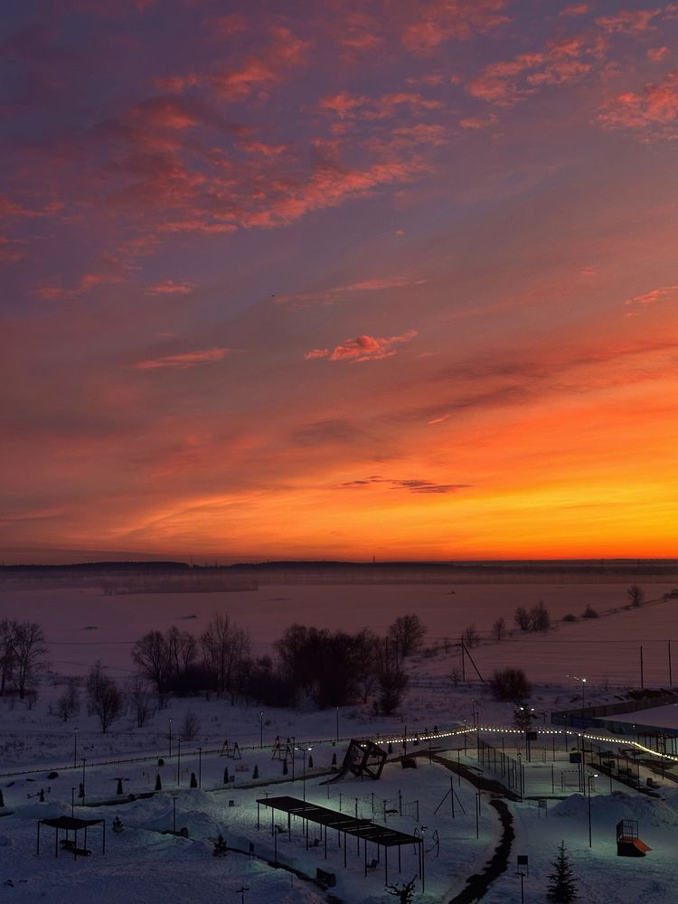 Рассвет в южном городе
