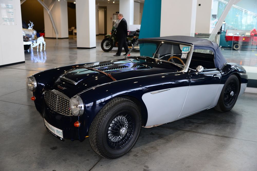 "Austin-Healey 100-6  1957 выпуска"