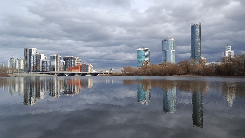 Между небом и водой