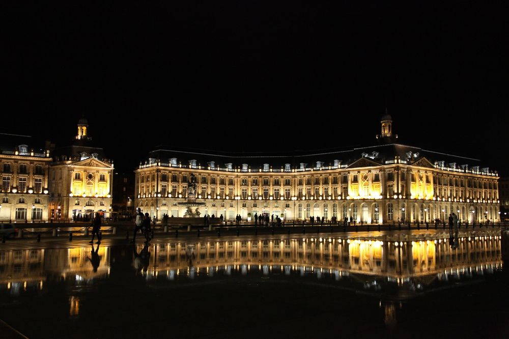 Place du Parlement in Bordeaux III