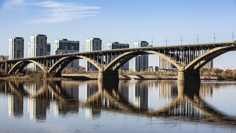 Зеркальная симметрия