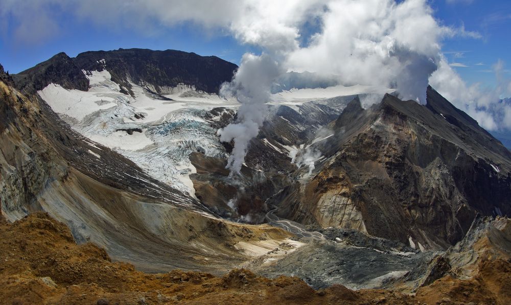 Вулкан Мутновский